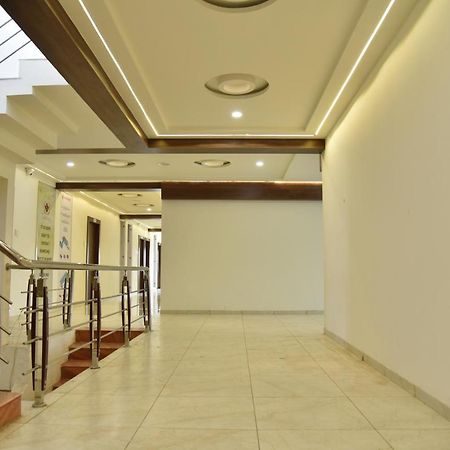 Hotel Savera Inn Morbi Dış mekan fotoğraf