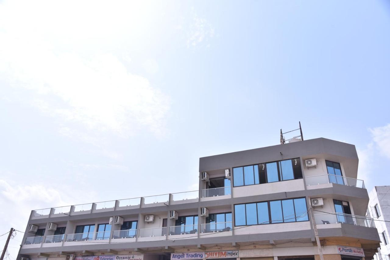 Hotel Savera Inn Morbi Dış mekan fotoğraf