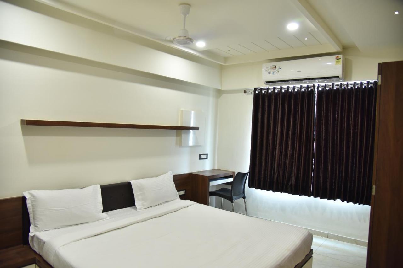 Hotel Savera Inn Morbi Dış mekan fotoğraf